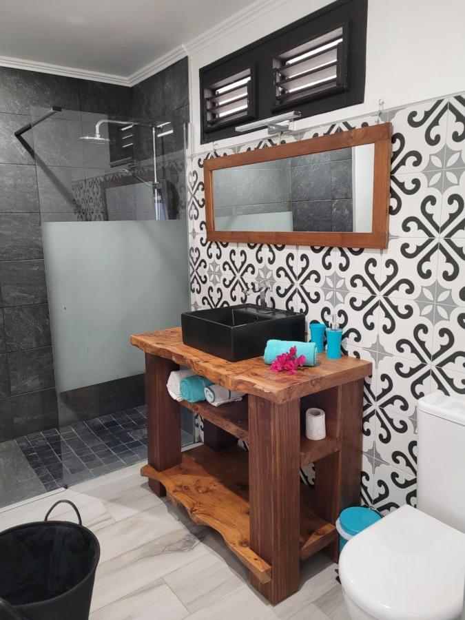 Appartement Prive Eco-Responsable, Vue Sur La Mer Des Caraibes Et Jardin Clos, Wifi, A 2Mn De La Plage Sainte-Luce Dış mekan fotoğraf